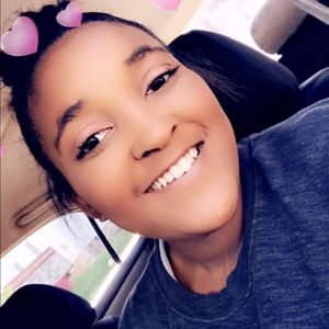 Meet your Posher, Avianna